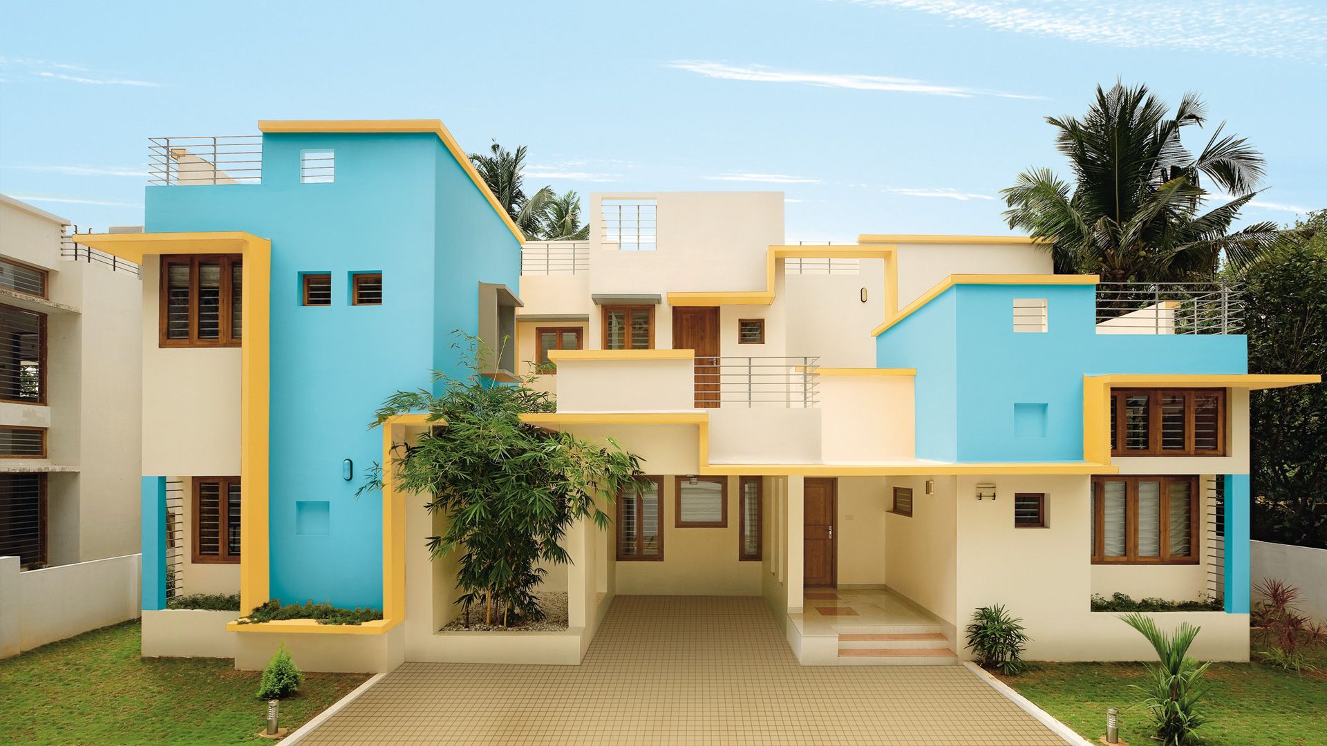 Applying Heat Reflective house paint